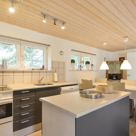 Holiday home 2 Bedroom Cozy In Ebeltoft *