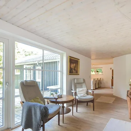 2 Bedroom Cozy In Ebeltoft Øksenmølle