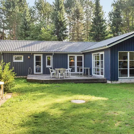 Сasa de vacaciones 2 Bedroom Cozy In Ebeltoft